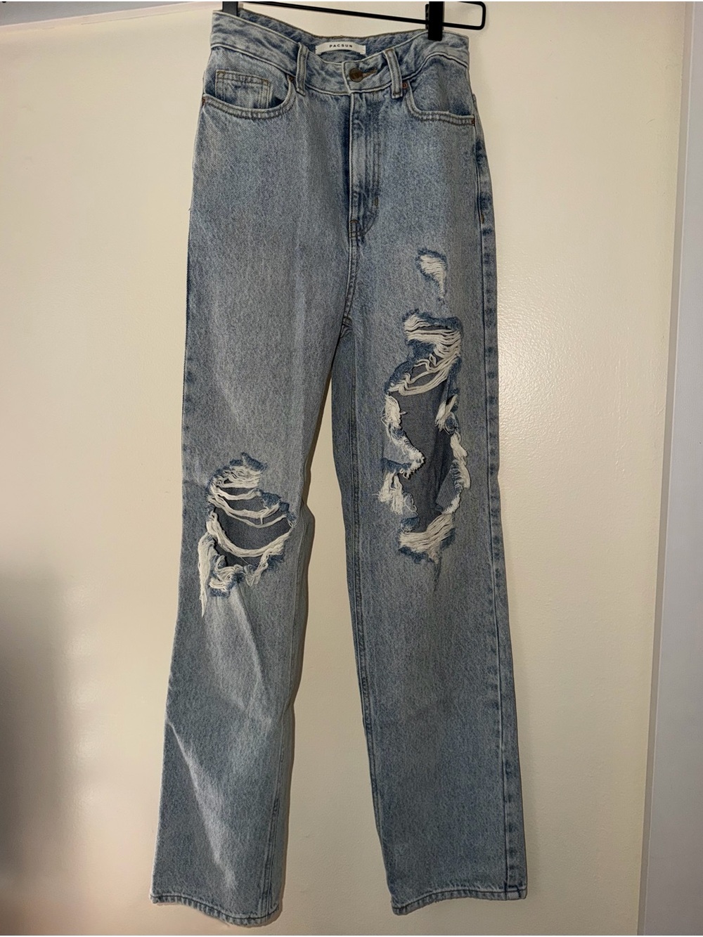 PacSun Boyfriend Neans